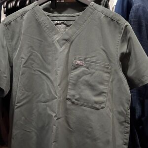 Men’s Figs Scrub Set